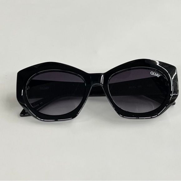 Quay Australia REAL ME - BLACK/SMOKE - Picture 3 of 8